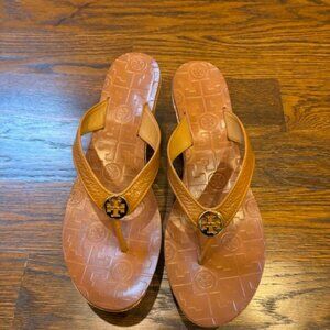 NIB Tory Burch Royal Tan Leather Thora Wedge